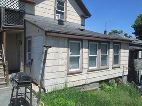 3 Lynn St, Fitchburg MA 01420