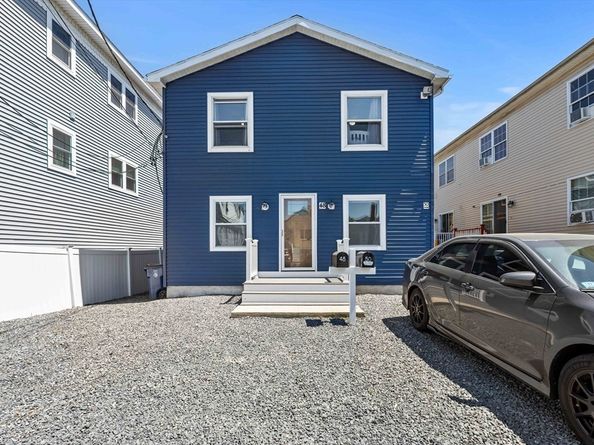 48-50 Arcadia St, Revere MA 02151