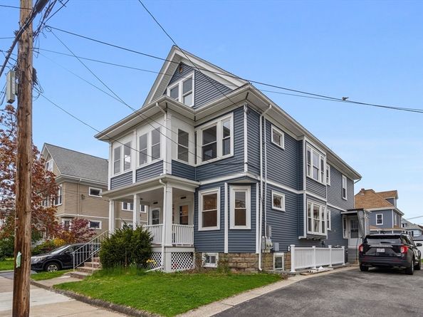 33 Farragut Ave, Medford MA 02155