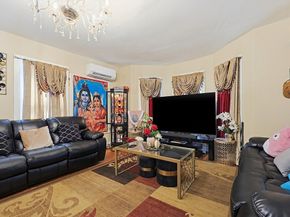 14 Oakhurst St, Boston MA 02124
