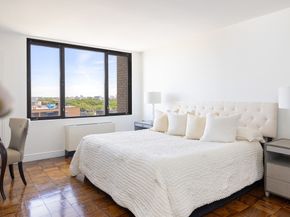 50 Longwood Ave PH 1118, Brookline MA 02446