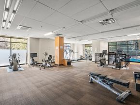 50 Longwood Ave PH 1118, Brookline MA 02446