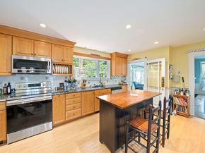 696 Commercial St, Weymouth MA 02189