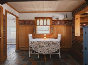 4 Waite St, Salem MA 01970