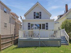 4 Waite St, Salem MA 01970