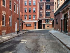 38A Charter Street 7, Boston MA 02113