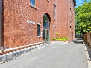 69 Harvey St 3, Cambridge MA 02141