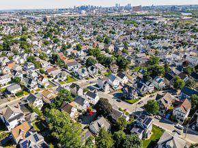6 Arlington Terrace, Malden MA 02148