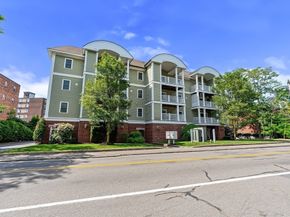 328 Copeland St 2D, Quincy MA 02169