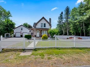 304 Wanoosnoc Rd, Fitchburg MA 01420