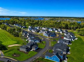 36 Starboard Dr D, Wareham MA 02532