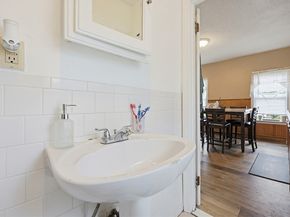 18 Washburn Ave, Brockton MA 02301