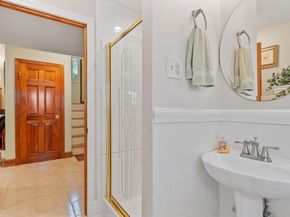 26 Franklin St, Billerica MA 01862