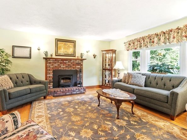 26 Franklin St, Billerica MA 01862