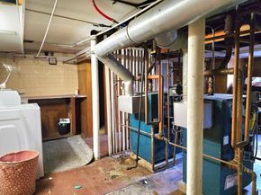 14 Harding Ave, Everett MA 02149