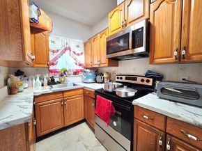 14 Harding Ave, Everett MA 02149