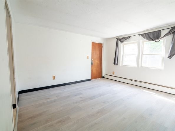 153 Commercial St 5, Braintree MA 02184