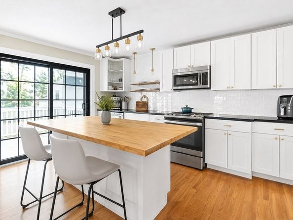 13 Hudson St, Natick MA 01760