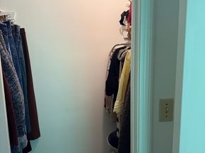 2 Squire Ct 8, Natick MA 01760