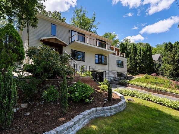 78 Hutchinson Rd, Arlington MA 02474