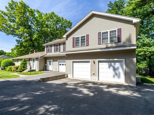 29 Morningside St, Leominster MA 01453