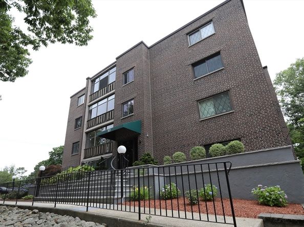62 South St 15, Quincy MA 02169