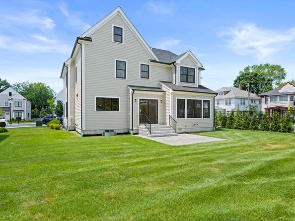 712 Washington, Boston MA 02135