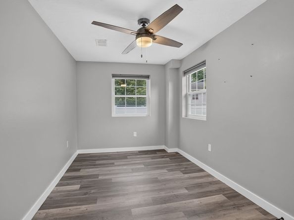 165 Garfield Ave, Chelsea MA 02150