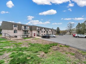 40 High St 205, Dedham MA 02026