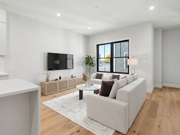 747 Cambridge St 7, Cambridge MA 02141