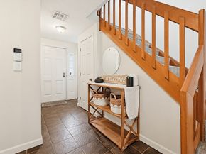 510 Ridgefield Cir C, Clinton MA 01510