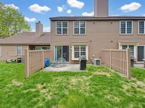 510 Ridgefield Cir C, Clinton MA 01510