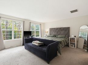 510 Ridgefield Cir C, Clinton MA 01510