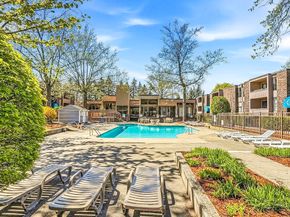 8 Shrewsbury Green Dr G, Shrewsbury MA 01545