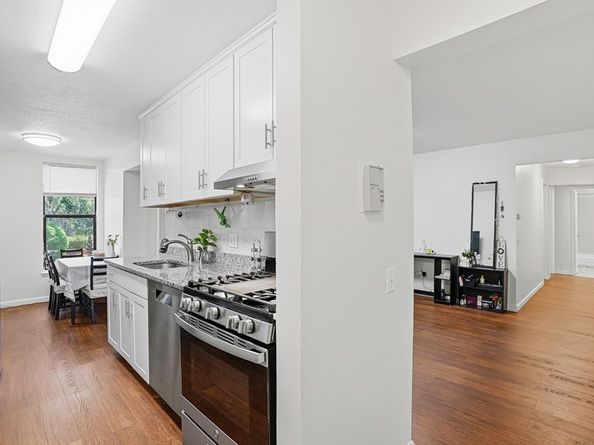 8 Shrewsbury Green Dr G, Shrewsbury MA 01545