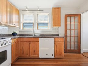 57 E Cross St, Norwood MA 02062