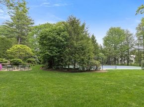 64 Albion Rd, Wellesley MA 02481