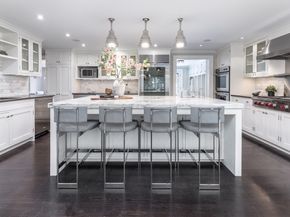 64 Albion Rd, Wellesley MA 02481