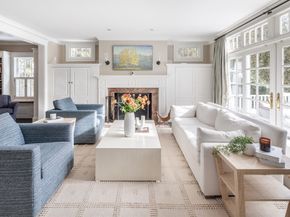 64 Albion Rd, Wellesley MA 02481