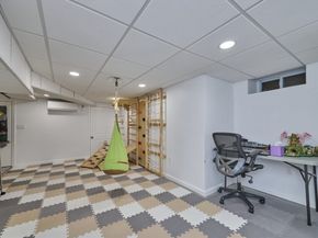 16 Harrison St, Newton MA 02461