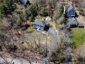 102 North St, Holden MA 01522