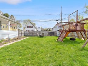 75 Auburn St, Brockton MA 02302