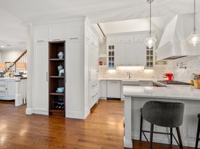 39 Hammond Street 2, Cambridge MA 02138