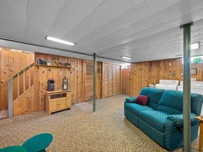 16 Thornton Rd, Worcester MA 01606