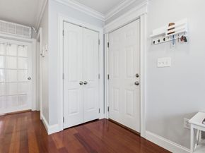 523 E 2nd St 5, Boston MA 02127