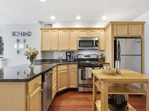 523 E 2nd St 5, Boston MA 02127