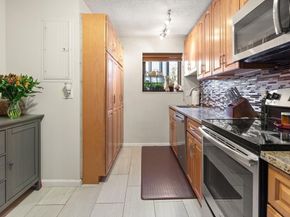 22 Ninth 107, Medford MA 02155