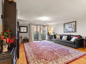 22 Ninth 107, Medford MA 02155