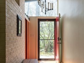 42 Peacock Farm Rd, Lexington MA 02421