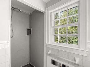 23 Thackeray Road, Wellesley MA 02481